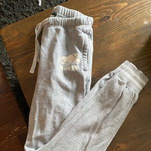 Roots joggers